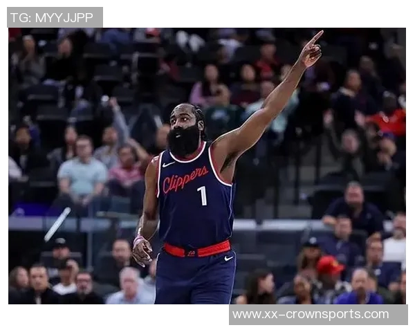 马克西拼尽全力独自抗衡双加时创下52分钟新纪录超越哈登成为本赛季联盟第一