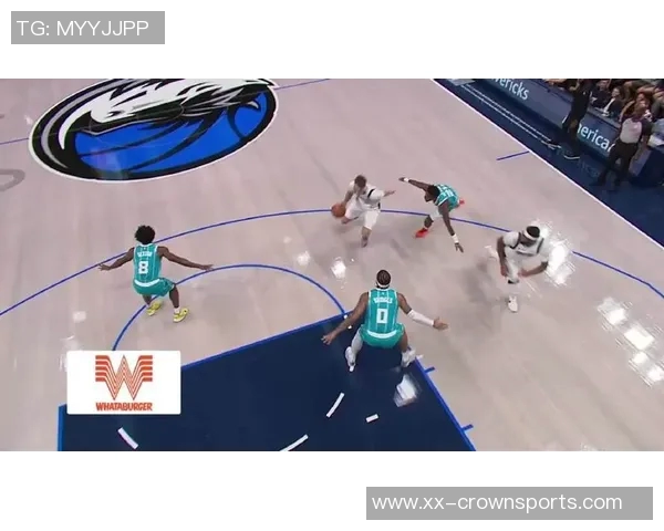 浓眉称赞弗拉格学习能力强助其适应比赛节奏并做出正确决策