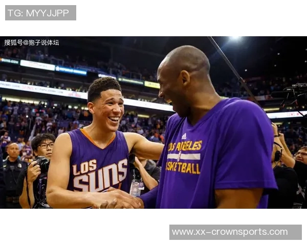 布克反思失误原因称对球处理过于随意并强调团队化学反应仍在培养中